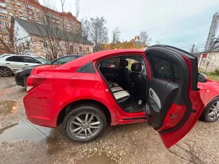 Шевроле Круз 2013 года выпуска, VIN: XUFJA696JD3025449. Ознакомиться с автомобилем и документами можно в рабочие дни по телефону +7-909-340-28-60 или на электронную почту ural-zpp@yandex.ru.