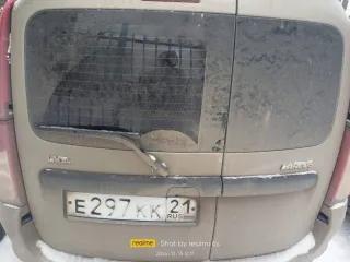 Lada Largus 2014 года, 105 л.с. Пробег 120 000 км. Цвет: белый/серо-бежевый. VIN: XTARS0Y5LE0817185. Госномер: Е297КК21. Двигатель: бензиновый, модель K4M, номер РО12563, объем 1598 см³, мощность 104.7 л.с. Экологический класс 4. Разрешенная максимальная масса 1850 кг, масса без нагрузки 1370 кг.