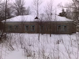Здание (нежилое) площадью 271.1 кв.м., кад. номер 37:23:010208:45, находящиеся по адресу: Ивановская область, г. Вичуга, ул. Ульяновская, д. 9А, расположенное на 
Земельном участке площадью 3 342 кв.м., кадастровый номер 37:23:010208:2. Вид разрешенного использования: Для размещения…