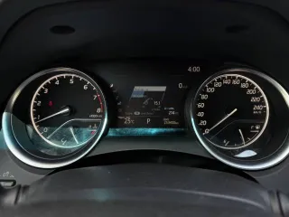 Toyota Camry 2021 года, 249 л.с., 253400 км, АКПП; Automobile Toyota Camry, gos.reg.znak H101XX98, VIN XW7BZ3HK60S116340, 2021 g.v., moshchnost dvig., l.s. (kW): 248.8 (183), tsvet: bely perlamutr s chernoy kryshey.