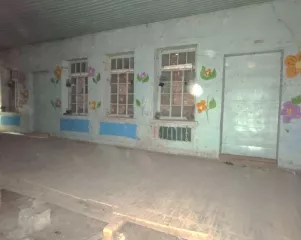 Здание кад. № 26:09:020901:8, пл. 1488.60 кв. м. по адресу СК, Туркменский район, с. Камбулат, МТФ №2.