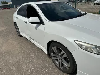 Автомобиль Honda Accord, 2012 г.в., белый, VIN: JHMCU2660DC206526, ПТС: 78 РК 968594, госномер: В911ММ799. Тип двигателя: бензиновый, номер двигателя: K24Z3 6203611, мощность: 200 л.с. (147 кВт), объем: 2354 см³, кузов №: JHMCU2660DC206526. Экологический класс: 4, максимальная масса: 2030 кг, масса…