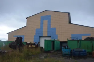 Здание (механические мастерские производственной базы) площадью 902,3 м2, назначение: нежилое, кадастровый номер 29:28:110270:45, местоположение: Архангельская область, г. Северодвинск, проезд Чаячий, д.17; здание (механическая мастерская) площадью 751,4 м2, назначение: нежилое, кадастровый номер…