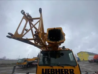 Автомобильный кран LTM 1160/2, регистрационный номер 92983, серийный номер 068210, 2003 года изготовления и ввода в эксплуатацию. Находится по адресу: Орловская область, Орловский район, с/п Платоновское, улица Завозная, дом 19. Кран не на ходу, без документов.