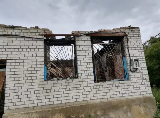 Земельный участок, площадь: 1023 кв.м., Кадастровый номер: 64:32:062341:19. Категория земель: Земли населенных пунктов. Вид разрешенного использования: Для ведения индивидуального жилищного строительства. Числится запись об ипотеке № 64:32:062341:19-64/073/2022-3 от 22.09.2022 Адрес…