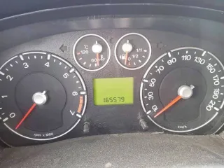 Ford Fusion, 2007 года, 100,6 лс, 165 579 км, легковой автомобиль, марка: Форд, модель: Фьюжен, год изготовления: 2007, цвет: светло-серый, VIN: WF0UXXGAJU7L61779, г/н: В476АТ136, модель двигателя: 7L61779, разрешенная максимальная масса 1605 кг, масса без нагрузки 1159 кг