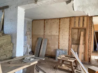 Здание (механические мастерские производственной базы) площадью 902,3 м2, назначение: нежилое, кадастровый номер 29:28:110270:45, местоположение: Архангельская область, г. Северодвинск, проезд Чаячий, д.17; здание (механическая мастерская) площадью 751,4 м2, назначение: нежилое, кадастровый номер…