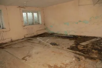 Нежилое помещение 584.8 кв.м по адресу: г. Таганрог, ул. Осипенко, 51. Назначение: нежилое, литер п/А, комнаты: 1-24, 5а, 6а, 6б, 16а, 26-28, этаж: подвал № 1. Кадастровый номер: 61:58:0003277:1199. Вид ограничений и обременений: согласно информационному извещению.