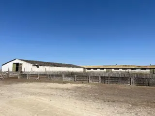 Животноводческий объект 4137 кв.м РД Животноводческий объект, общая площадь 4137 кв. м. кн: 05:04:000000:340, расположенное по адресу: РД, Тарумовский р-он, на территории отгонного животноводства Чародинского района, в границах участка СПК «Гунухский».