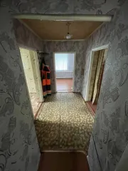 1/4 доли здания, 135,5 кв.м., Ставропольский край, с кадастровым номером 26:13:120201:229, находящийся по адресу: Ставропольский край, Благодарненксий р-н., х. Большевик, ул. Виноградная, д. 2