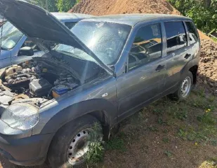 Chevrolet Niva 212300-55 2019, VIN X9L212300L0698504, 2019 года выпуска. Гос. № - Е321ЕТ 716. Цвет - темно-серый металлик. Страна сборки - Россия. Тип кузова - SUV. № кузова - X9L212300L0698504. Модель, № двигателя - 2123, 1032659. Габариты кузова (Д x Ш x В), мм - 4 056 x 1 800 x 1 690. Число…