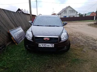 Geely Emgrand X7 2015 легковой автомобиль Джили Эмгранд Х7, год выпуска 2015, грз К930НК35, пробег 127 696 км.