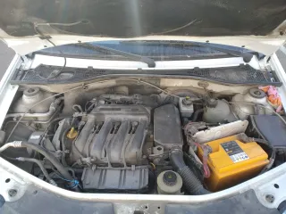 Lada Largus 2016 года выпуска, белого цвета, пробег 204 768 км. Комплектация: 1.6-литровый бензиновый двигатель (102 л. с.), механическая коробка передач, передний привод. VIN: XTAKS0Y5LH0956507. Находится в Казани.