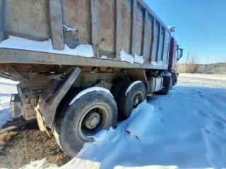 Грузовой самосвал марка БЦМ-52, 2007 г.в., госномер М399ОХ75, цвет красный. VIN: X3W6539A070000405. Шасси (рама): X9PJSG0D17W872268. Кузов (прицеп): X3W6539A070000405. Двигатель в рабочем состоянии, электрика в неисправном состоянии. Назначение: для перевозки, автоматизированной выгрузки сыпучих и…