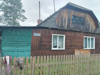 Доли дома и участка, 68,5 кв.м, Новосибирская обл. 1/4 доля дома и 1/4 доля земельного участка в Новосибирской обл. еще 1/4 доля дома и 1/4 доля земельного участка в Новосибирской обл. еще 1/4 доли в праве на жилое здание, общей площадью 68,5 кв.м., с кадастровым номером 54:24:052702:355, 1/4 доли…
