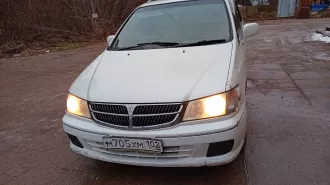 Nissan Presage. Год изготовления: 2001. Модель, номер двигателя: KA24 855247X. Шасси (рама) №: отсутствует. Кузов №: U30-451479. Цвет кузова: белый. Мощность двигателя: 110.3 кВт (150 л.с.). Рабочий объем двигателя: 2388 куб. см. Тип двигателя: бензиновый. VIN отсутствует.