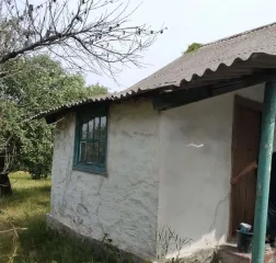 1/3 доли недвижимого имущества: жилой дом, площадь: 50,3 кв.м, назначение: здание, адрес (местонахождение): Российская Федерация, Донецкая Народная Республика, городской округ Донецк, город Моспино, улица Чапаева, дом 89, кадастровый (условный) номер: 93:27:0020107:269