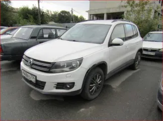 Volkswagen Tiguan 2013, 160 л.с., 186910 км, АКПП. Легковой автомобиль VOLKSWAGEN TIGUAN, 2013 года выпуска, VIN: XW8ZZZ5NZDG122214, КПП: Механическая.