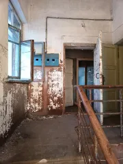 Часть здания, производственное помещение Южной группы подстанций площадью 628,2 кв.м c кадастровым номером 51:18:0040116:44 (РНФИ P13520040256), расположенное по адресу: Мурманская область, муниципальный район Кандалакшский, городское поселение Кандалакша, город Кандалакша, улица Набережная, дом…