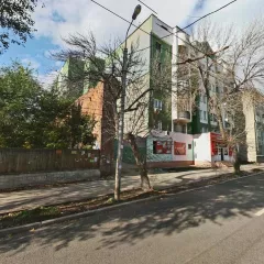 1/3 доли в жилом помещении: площадью 74,4 кв.м.; назначение: жилое; наименование: жилое помещение; кадастровый номер: 63:01:0508004:769
Самарская область, г. Самара, ул. Самарская, д. 70, кв. 6