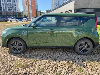 KIA Soul 2021, легковой автомобиль марки KIA модель Soul, год выпуска 2021, идентификационный номер (VIN) XWEJ381UBN0012369. Ознакомление с условиями приобретения, характеристиками предмета торгов, проектами договоров (о задатке, купли-продажи) осуществляется по адресу: РТ, г. Казань, ул…