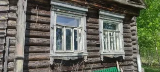 Здание библиотеки 36,7 кв.м, земельный участок, Рязанская область здание, наименование: здание библиотеки, количество этажей -1, площадь 36,7 кв.м. и земельный участок с кадастровым номером 62:05:2640201:23, на котором здание расположено указано в п. 4 информационного сообщения о продаже год ввода…