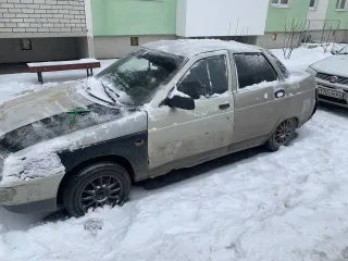 ВАЗ 2110, 2001 год, 71 л.с. Цвет: ярко-белый. VIN: ХТА21102010374786. Двигатель: бензиновый, модель 2111, объем 1.5 л (1499 куб. см). ПТС: 64 КЕ 047711. Пробег 250000 км, уточнять при осмотре.