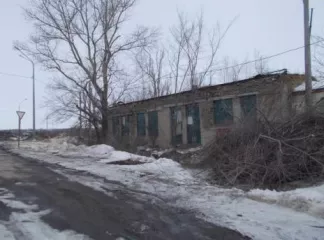 Склад ГСМ, назначение: складское, 2 этажный, общая  площадь 525,5 кв.м., инв. №63:221:002:000129160:А, лит. А,  адрес  местоположение объекта : Саратовская область,  Калининский район, с. Казачка, ул. Советская, уч. 14а  Право аренды до 27.12.2065 земельного участка, категория  земель: земли…