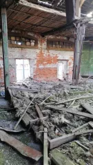 Комплекс им-ва: 1. ЗУ Адрес: Российская Федерация, Санкт-Петербург, муниципальный округ Измайловское, набережная Обводного канала, дом 118, корпус 3 пл.: 4511 +/- 24 кв.м. КН: 78:32:0750102:3534 Категория земель: ЗНП ВРИ: Для размещения объектов связи; 2. Здание (склад) местопол…