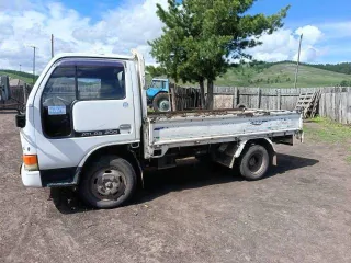 Nissan Atlas 1992 года, государственный номер Р322КЕ124. VIN отсутствует.