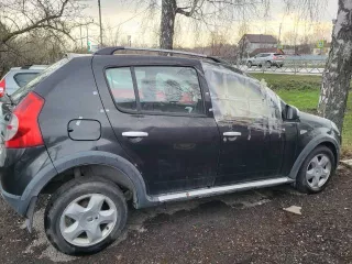 RENAULT SANDERO STEPWAY, VIN X7LBSRB1KCH534806, 2012 г.в., модель, № двигателя К7MF710 UD86994, шасси  рама  № отсутствует, кузов  кабина, прицеп  № X7LBSRB1KCH534806, цвет   черный, рабочий объем двигателя   1598. Отсутствует стекло правовой передней двери с пассажирской стороны.