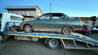 Автомобиль ВАЗ 21102, 2003 г/в, цвет темно-зеленый, VIN XTA21102030594943. Автомобиль имеет следы эксплуатации такие как потертости лакокрасочного покрытия на кузове автомобиля, имеются загрязнения подкапотного пространства и салона автомобиля. Возможны скрытые дефекты. Претендентам перед подачей…