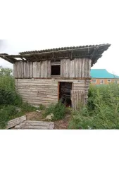 Жилой дом 56,6 кв.м и земельный участок 2000 кв.м в Курганской области. Кадастровый номер дома: 45:22:011603:309. Кадастровый номер участка: 45:22:011603:304. Категория земель: земли населенных пунктов. Вид разрешенного использования: для ведения личного подсобного хозяйства.