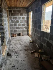 Земельный участок и дом в с. Сесерлиг, Республика Тыва. Земельный участок: Республика Тыва, Пий-Хемский район, с. Сесерлиг, местечко "ДагБаары" (17:08:1503003:3832); жилой дом: Республика Тыва, Пий-Хемский район, с. Сесерлиг, местечко "Даг-Баары" (17:08:1503003:7564). На имущество зарегистрировано…