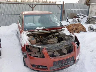 Škoda Fabia 2008 года выпуска, VIN XW8AH15J09K500864, цвет оранжево-красный, автомобиль снят с учета и находится в разукомплектованном состоянии.