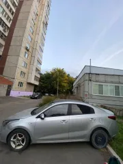 Kia Rio 2019 года, 123 л.с., пробег 215069 км, автоматическая коробка передач. VIN: Z94C241BBKR130835.