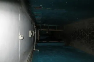 Нежилое помещение 584.8 кв.м по адресу: г. Таганрог, ул. Осипенко, 51. Назначение: нежилое, литер п/А, комнаты: 1-24, 5а, 6а, 6б, 16а, 26-28, этаж: подвал № 1. Кадастровый номер: 61:58:0003277:1199. Вид ограничений и обременений: согласно информационному извещению.