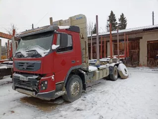 Сортиментовоз LS 1, 2011 года выпуска, VIN X89LS1000B0DU8040, регистрационный знак О579ЕТ29, без гидроманипулятора.