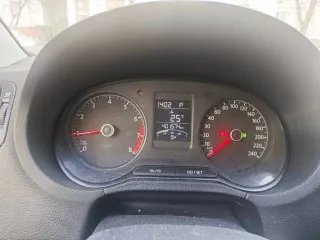 Volkswagen Polo 2019 года, 110 л.с., 401574 км, цвет белый, VIN XW8ZZZ61ZKG047241, является предметом залога АО "Тбанк".