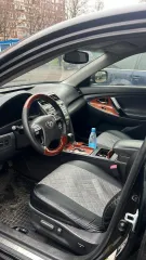 Toyota Camry 2008 Лот№1 - транспортное средство – Марка и (или) модель: Toyota Camry, год выпуска: 2008, № кузова: JTNBE40K803171396. Тех. состояние: имеется скол задней правой фары и царапины по правой стороне. Находится в залоге у ИП Гракович Андрей Антонович.