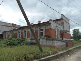 Земельный участок 2137 м² и нежилое здание 959 м², Республика Марий Эл. Земельный участок, категория земель - земли населенных пунктов, вид разрешенного использования - деловое управление, площадь - 2 137 кв. м, кадастровый номер 12:14:3701003:93, с расположенным на нем объектом недвижимости…