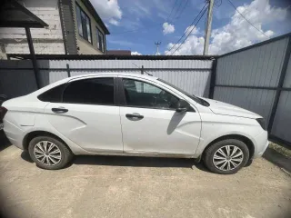 Lada Vesta, 2018 года, 106 лс, 266386 км. Легковой автомобиль, марка: LADA, модель: VESTA, год изготовления: 2018, цвет: белый, VIN: XTAGFL110JY172826, ПТС: 39УЕ070906, г/н: О408МК07. Объект в залоге, залогодержатель АО "ТБАНК".