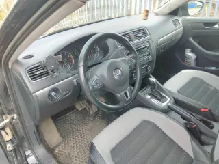 Volkswagen Jetta 2011 года выпуска, VIN — WVWZZZ16ZCM025617, цвет черный. Просмотр осуществляется по предварительной договоренности по телефону +79201200856 или электронной почте tikhomirova.arbitr@yandex.ru в рабочие дни. Имущество находится в залоге на основании договора залога №…