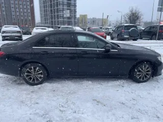 Mercedes-Benz E 200, 2020 года, 145 лс, 150000 км, АКПП, идентификационный номер (VIN): Z9М2130805L003742, ПТС 16 РЕ 670258, выдан 17.04.2020 г., № двигателя 26492030278516, мощность двигателя 197 (145) л.с. (кВт), рабочий объем двигателя 1991 куб.см., цвет черный, пробег носит предположительный…