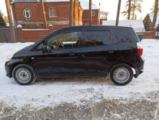 Honda Fit, 2007 г. в., модель, двигатель L13A-2333214, кузов GD1-2408134, цвет черный, мощность 86 л. с.