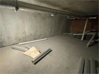 Нежилые помещения (кладовые) по адресу: Санкт-Петербург, Московское ш., д. 26, корп. 2, стр. 1: №32-Н, кад. №78:14:0007685:5569, площадь 12,2 кв.м.; №33-Н, кад. №78:14:0007685:5570, площадь 7,5 кв.м.; №34-Н, кад. №78:14:0007685:5571, площадь 5,3 кв.м.; №35-Н, кад. №78:14:0007685:5572, площадь 5…