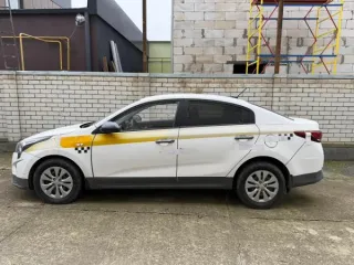 Kia Rio 2021 года выпуска, легковой седан. VIN: Z94C241BBMR246280. Регистрационный знак Н044МЕ126. Номер двигателя G4FGLW668138. Мощность 122.6 л.с. Цвет белый-желтый-серый. Имеются ограничения в виде запрета на регистрационные действия. Местонахождение: Ставропольский край, Курский район, ст-ца…