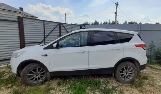 Ford Kuga 2013 года VIN Z6FAXXESMADP42132 в залоге у ПАО "Совкомбанк". Фото приложены.