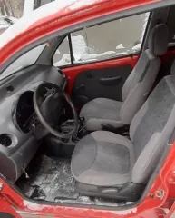 Легковой автомобиль Daewoo Matiz 2011 года выпуска, цвет ярко-красный. VIN: XWB4A11CDBA569960, ПТС: 36 УО 906864, госномер Х408НЕ64. Произведен в Узбекистане. Двигатель бензиновый, модель F8CV 784117RC2, мощность 51 л.с. (37.5 кВт), объем 796 куб.см. Экологический класс третий. Максимальная масса…