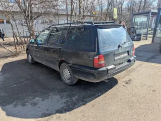 Volkswagen Golf 1996 года выпуска, VIN WVWZZZ1HZTW195215.